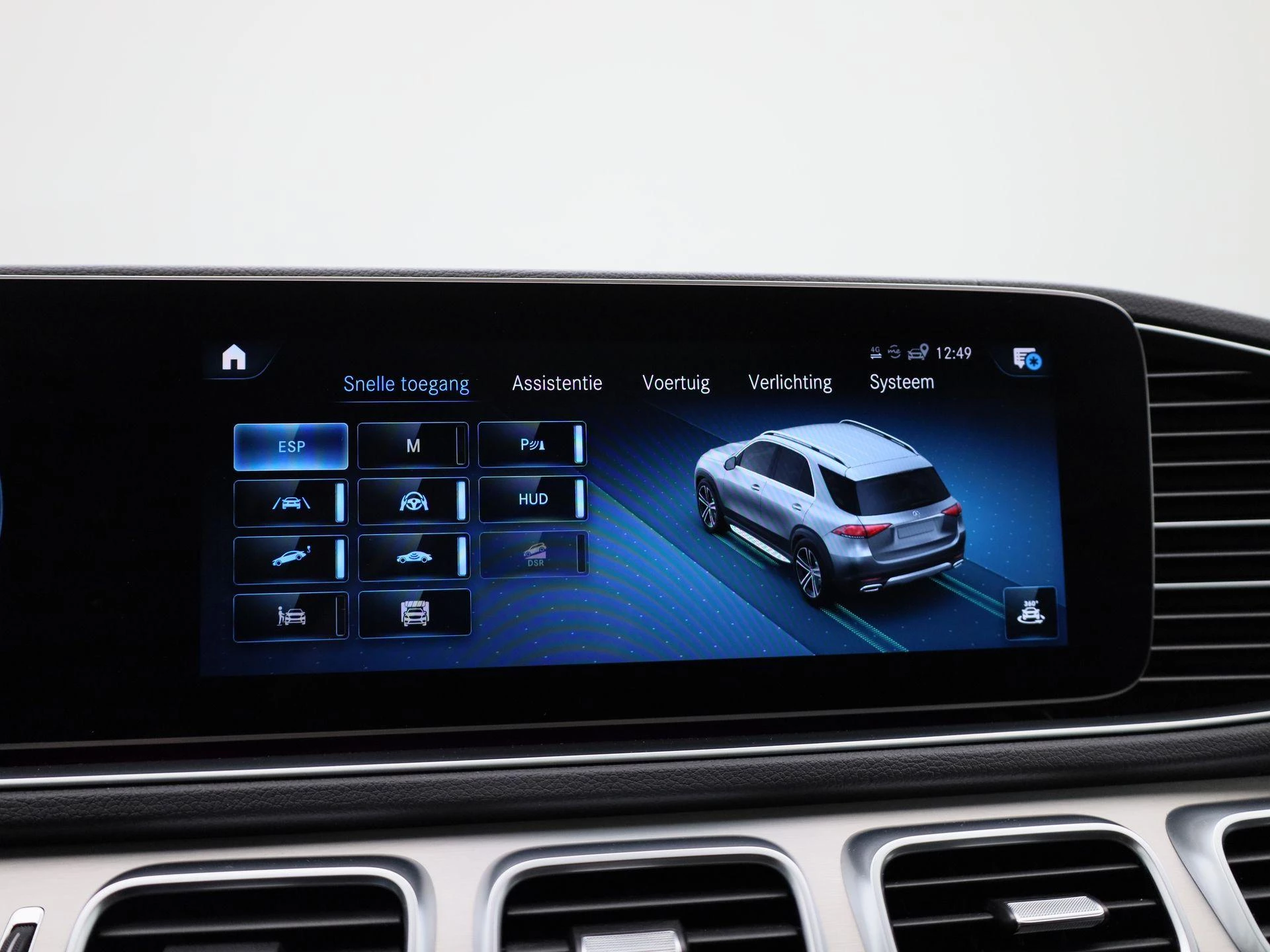 Mercedes-Benz-GLE-image-29