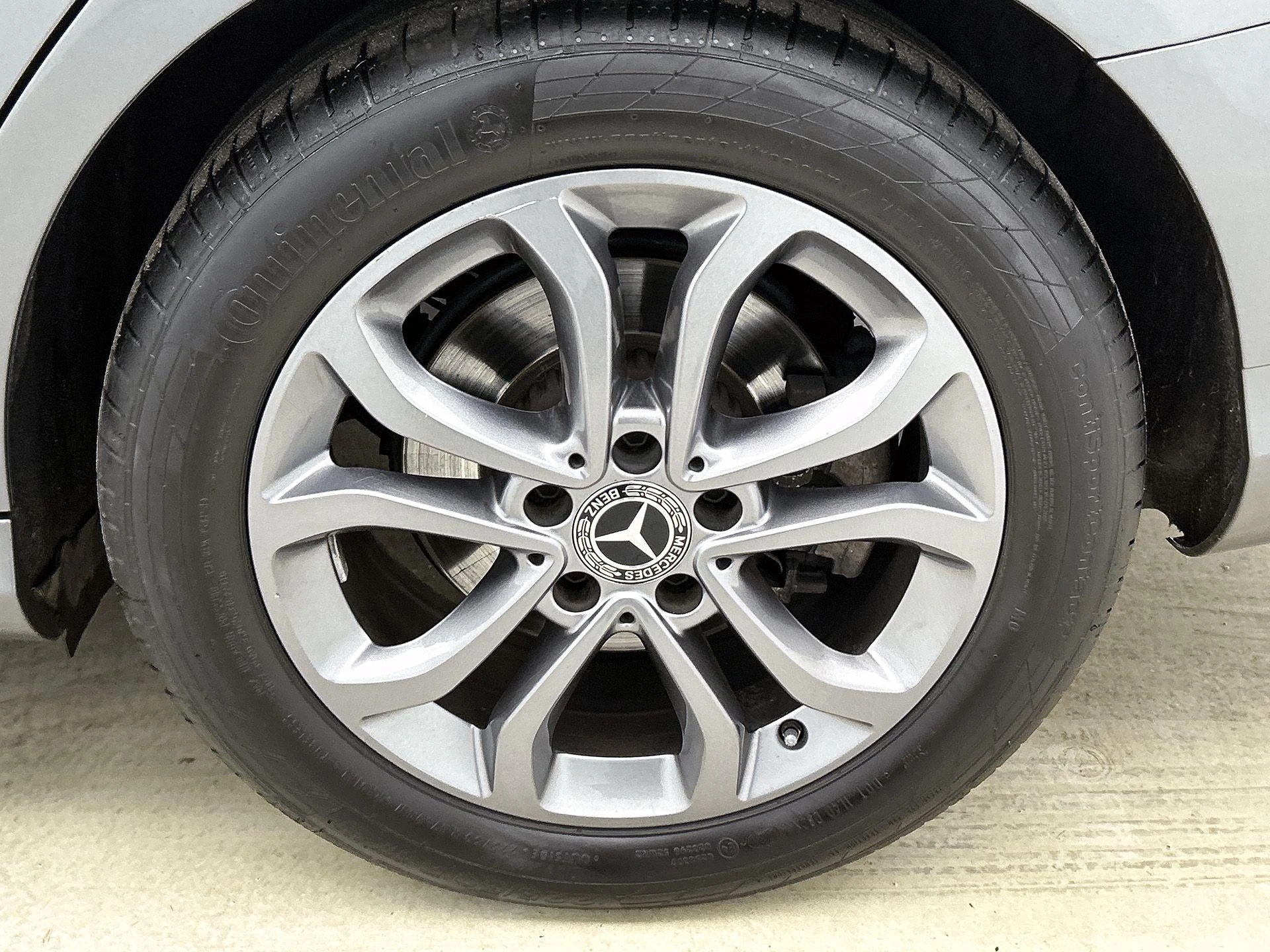 Mercedes-Benz-C-Klasse-image-40