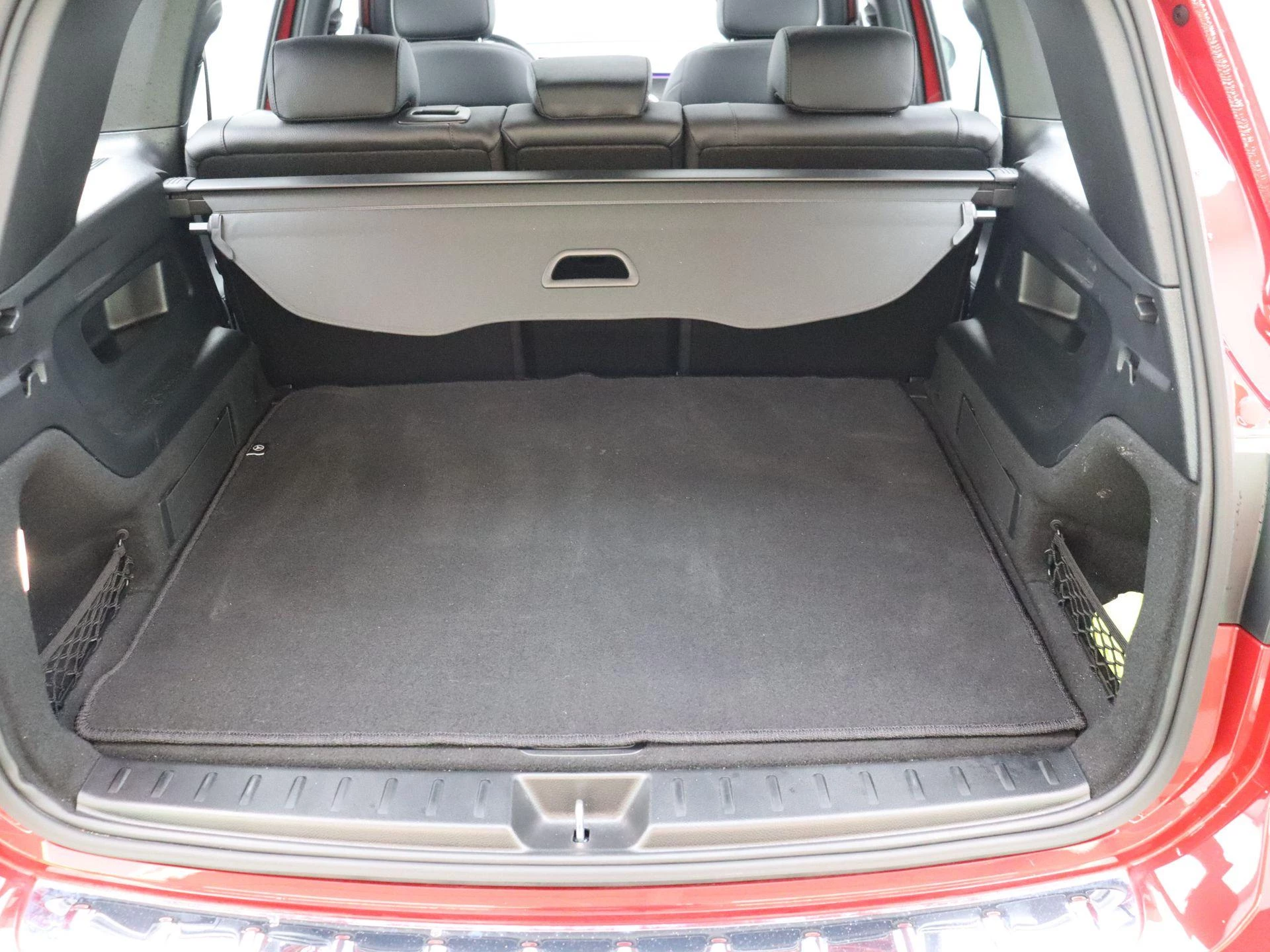 Mercedes-Benz GLB 180 d Business Solution + MULTIBEAM LED + PANO DAK + CARPLAY + LEDER +