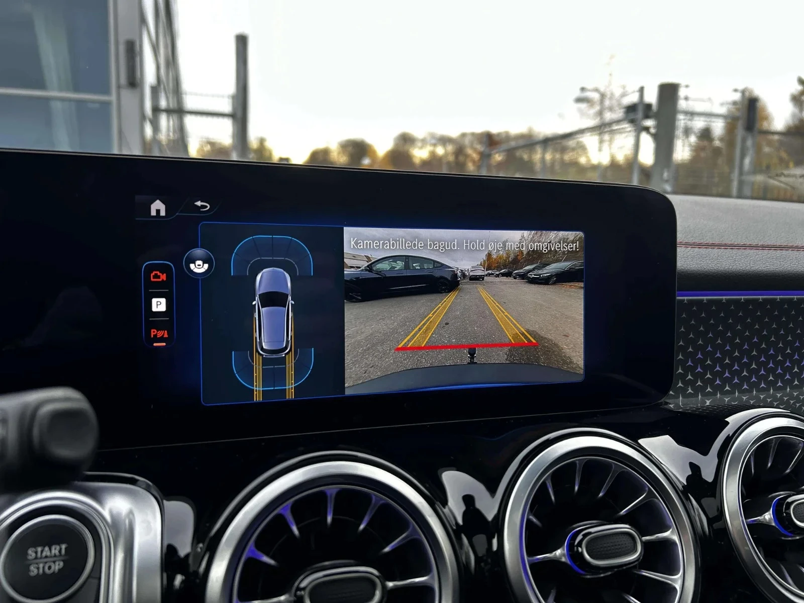 Mercedes-Benz-EQB-image-20