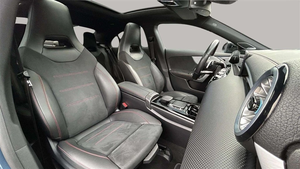 Mercedes-Benz-CLA-image-24