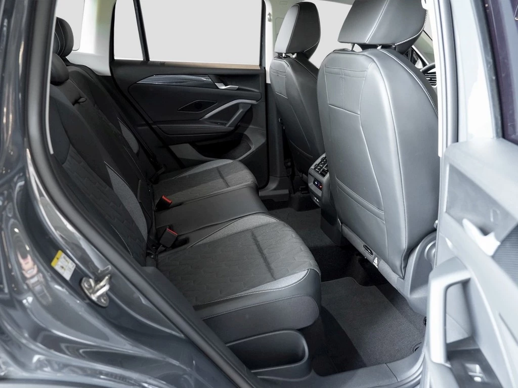 Volkswagen-Tiguan-image-8