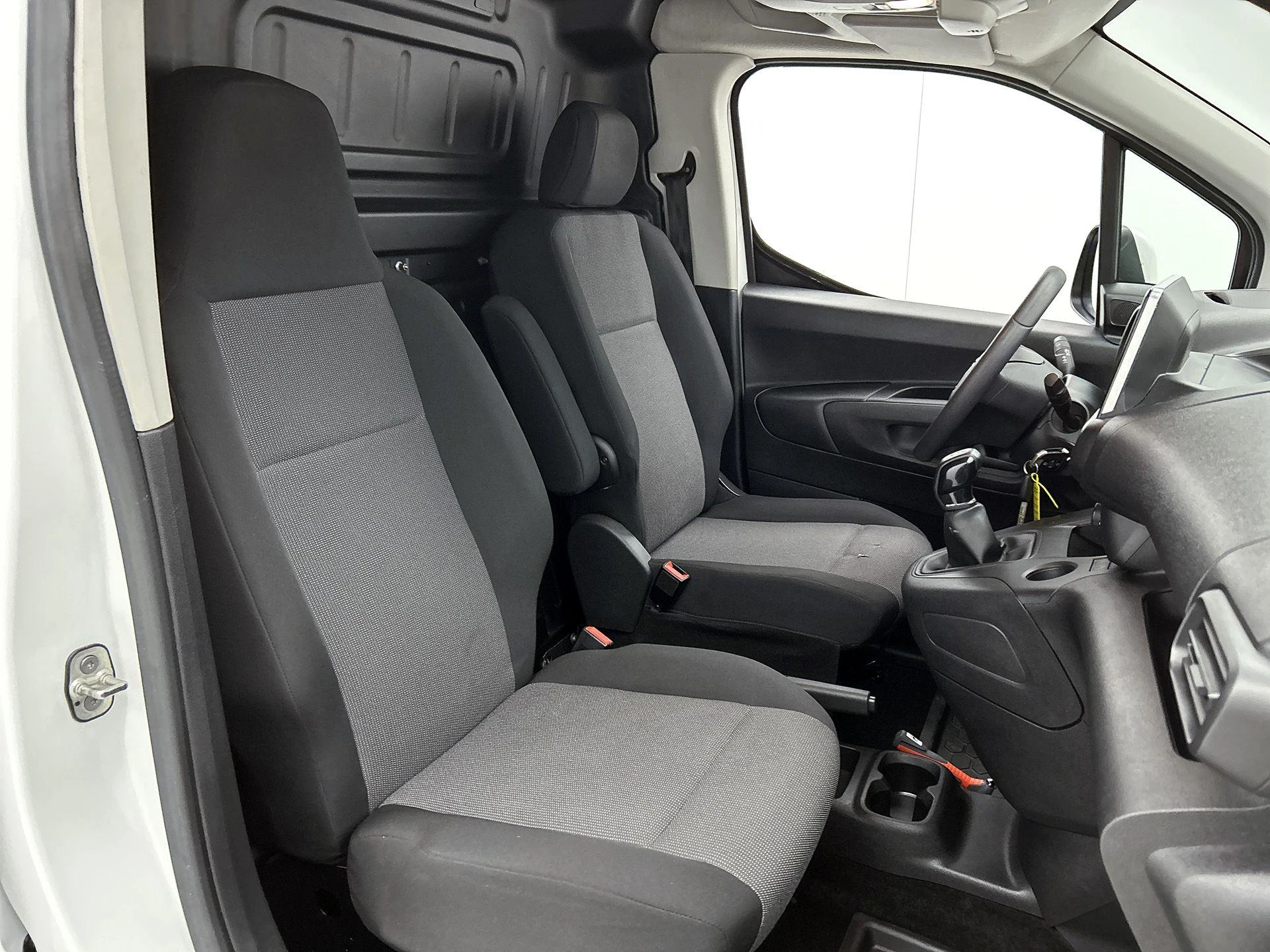 Opel-Combo-image-31