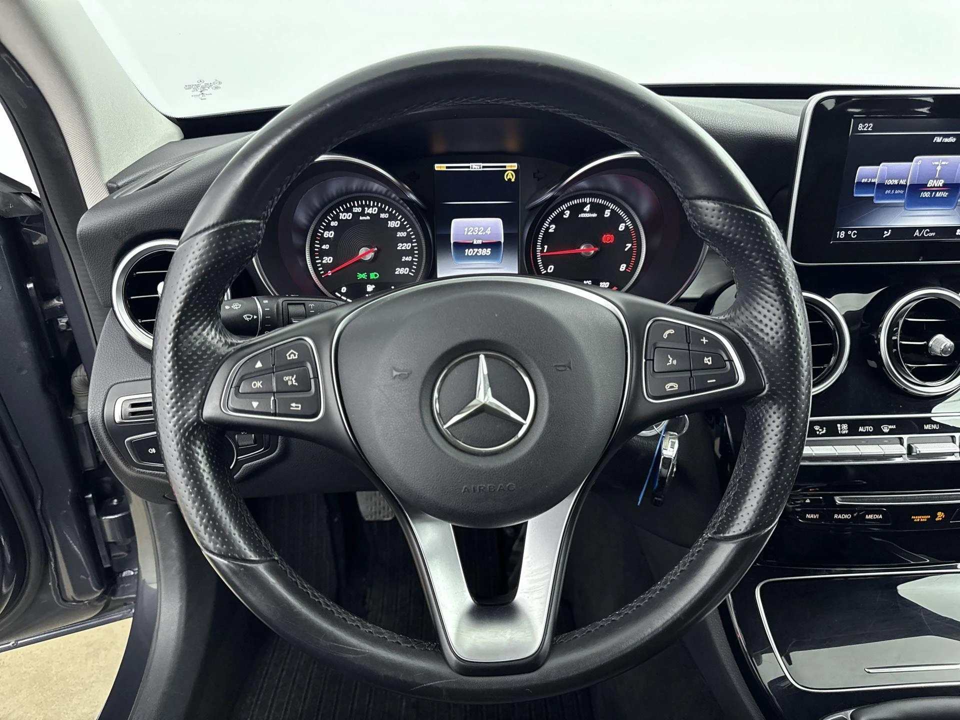 Mercedes-Benz-C-Klasse-image-20