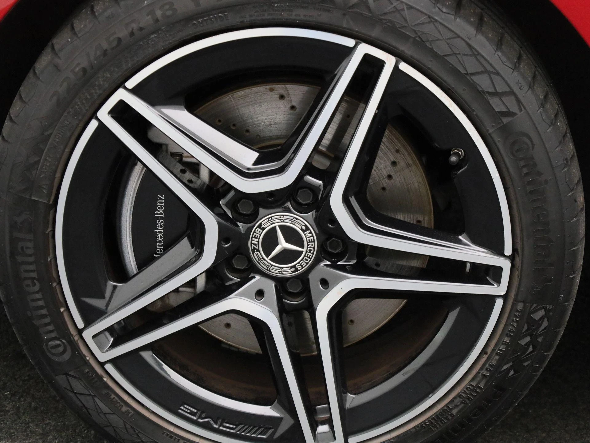 Mercedes-Benz-CLA-image-14