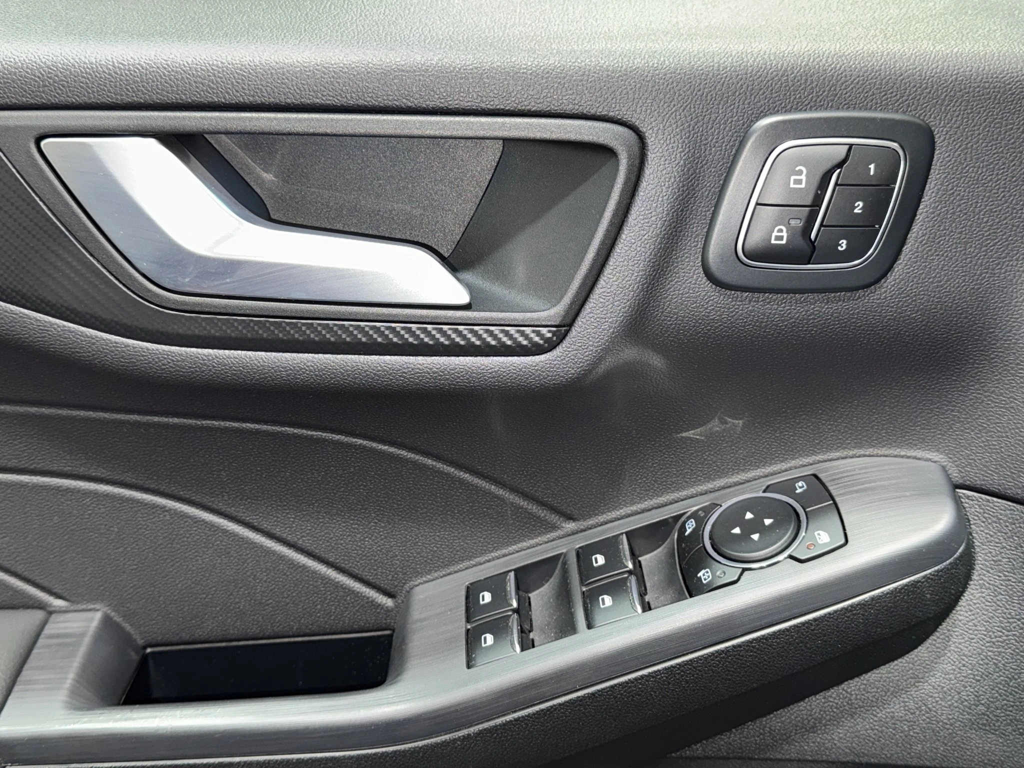 Ford-Kuga-image-14
