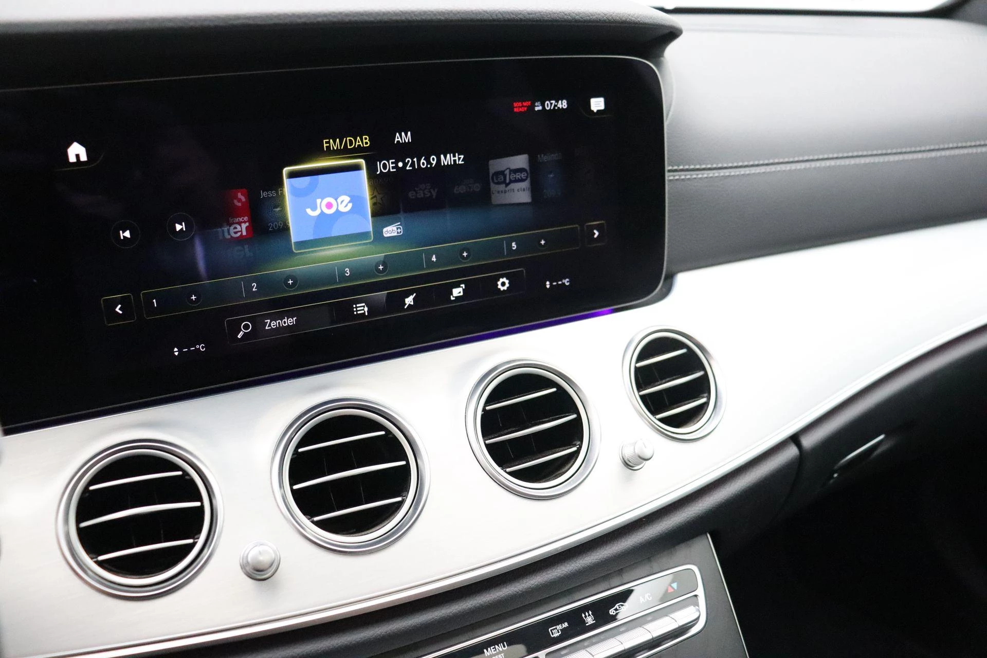 Mercedes-Benz Classe E 300 e Estate AMG LINE + LEDER + PANO DAK + BURMESTER + SURROUND VIEW +