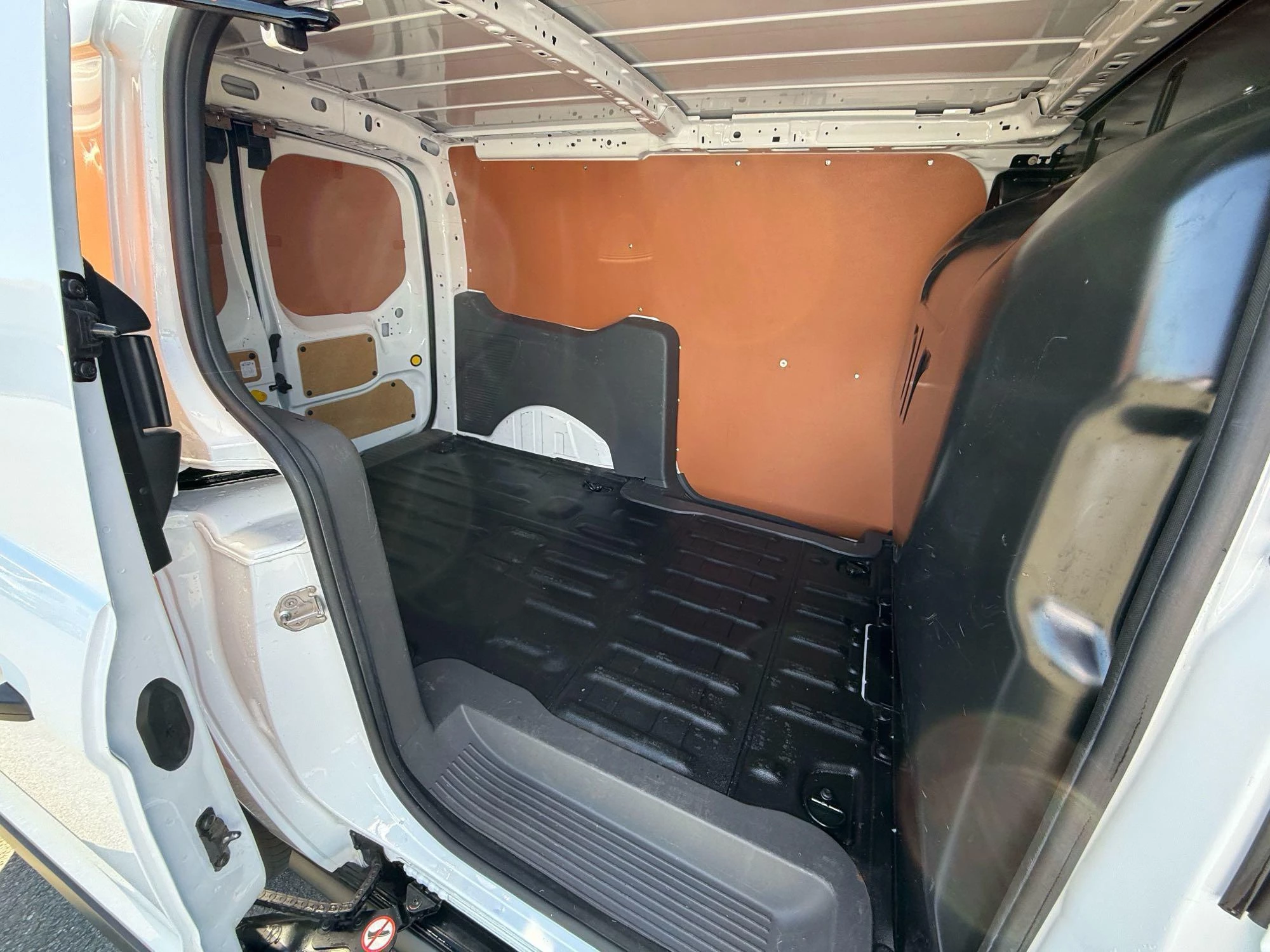 Ford-Transit Connect-image-11