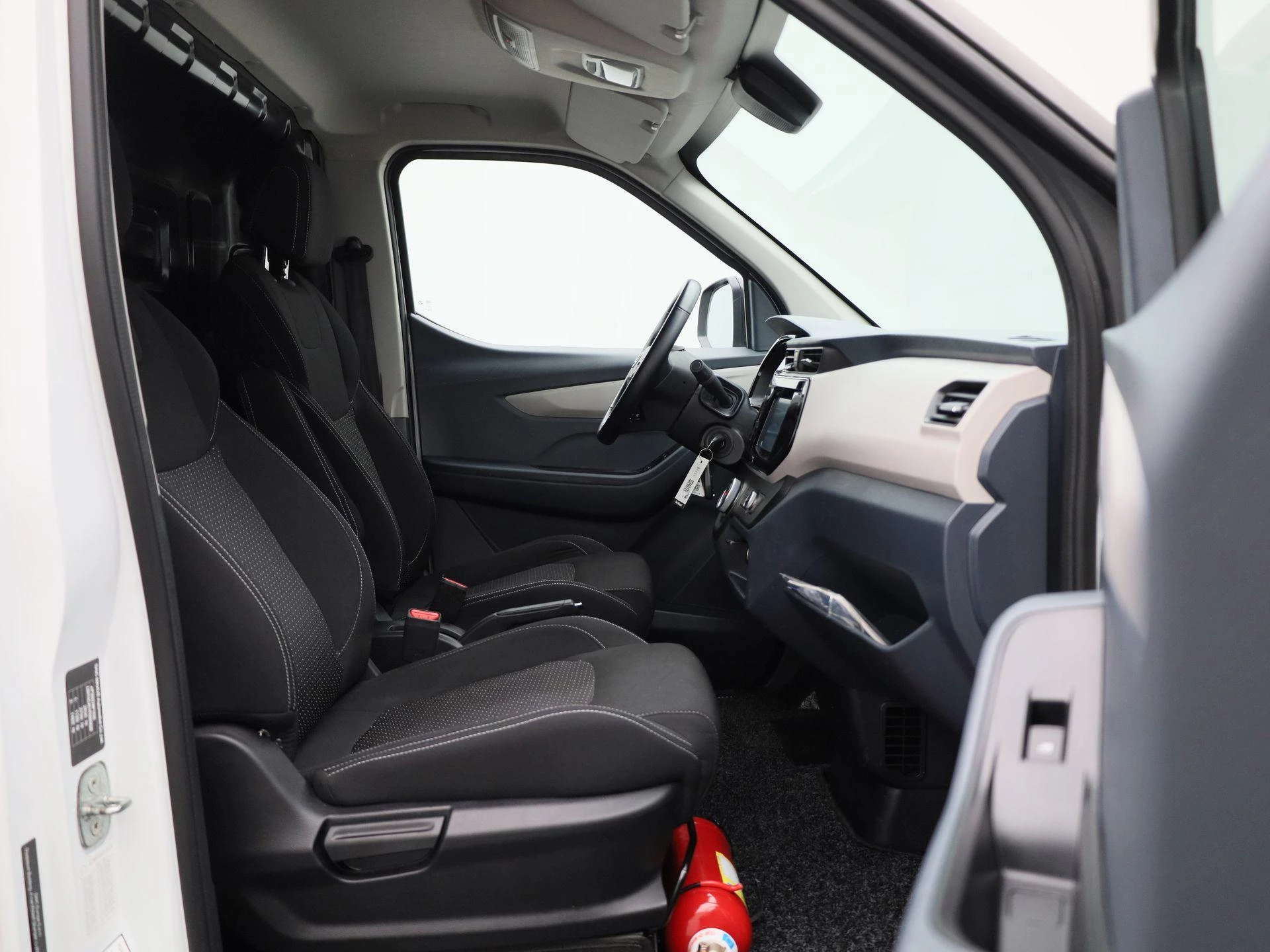 Maxus eDeliver3 50 kWh LWB