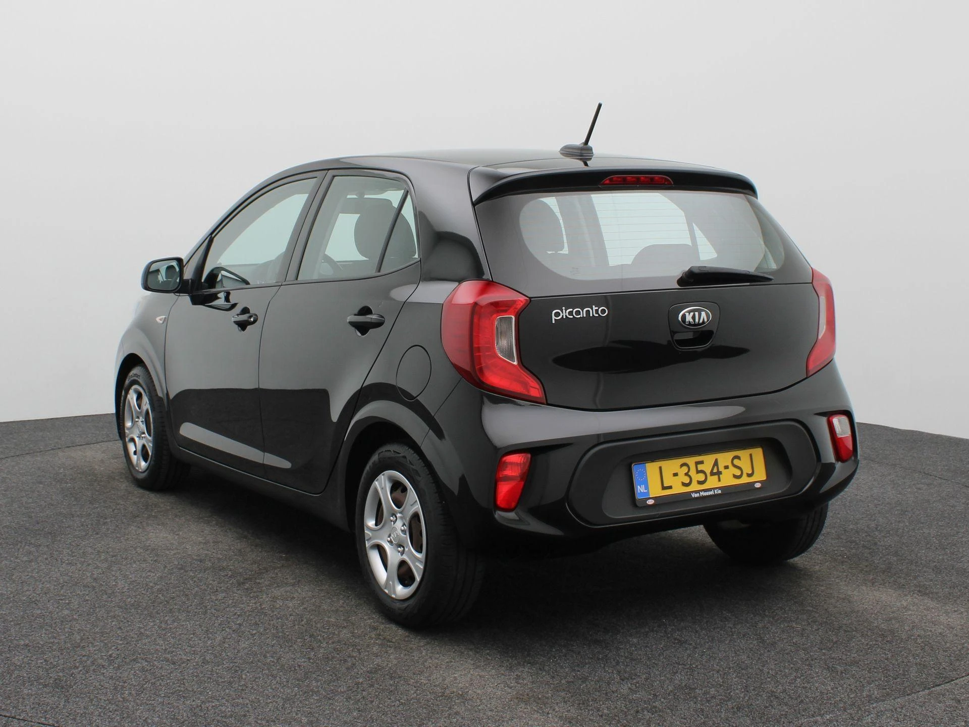 Kia-Picanto-image-3