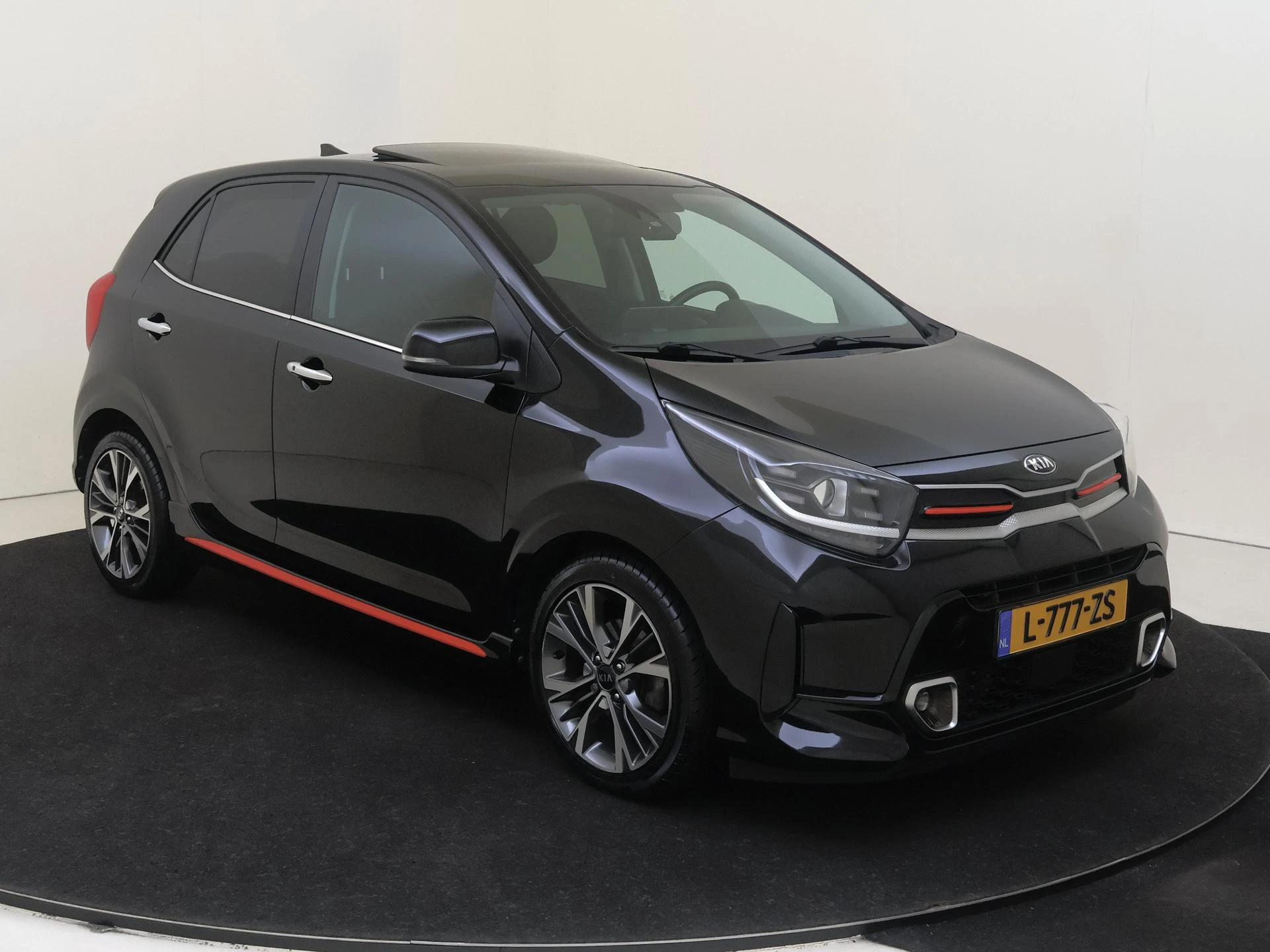 Kia-Picanto-image-1