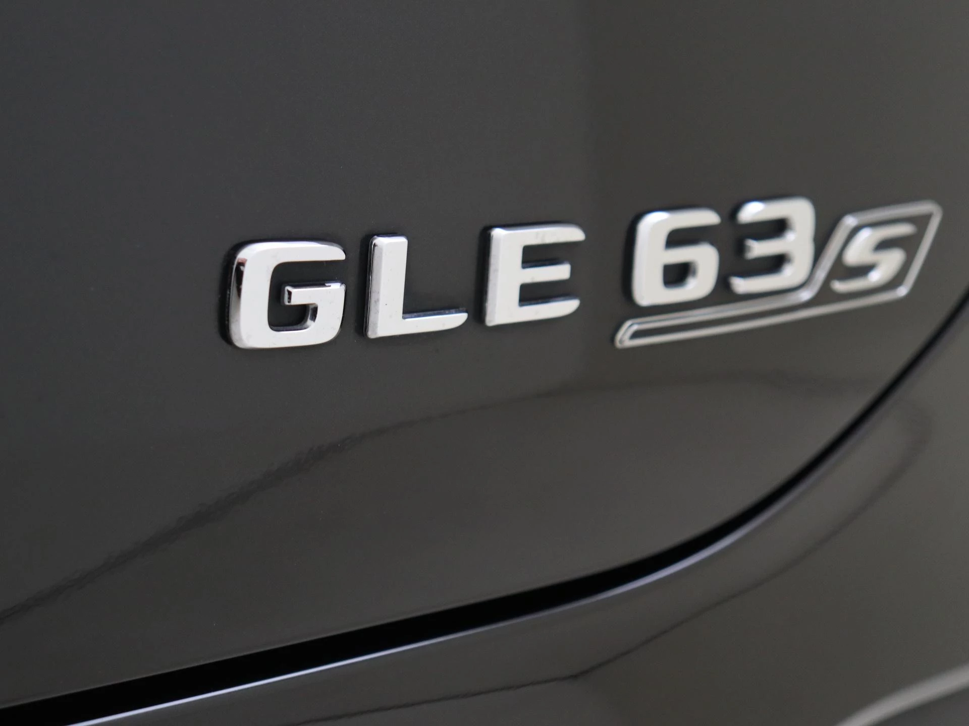 Mercedes-Benz-GLE-image-43