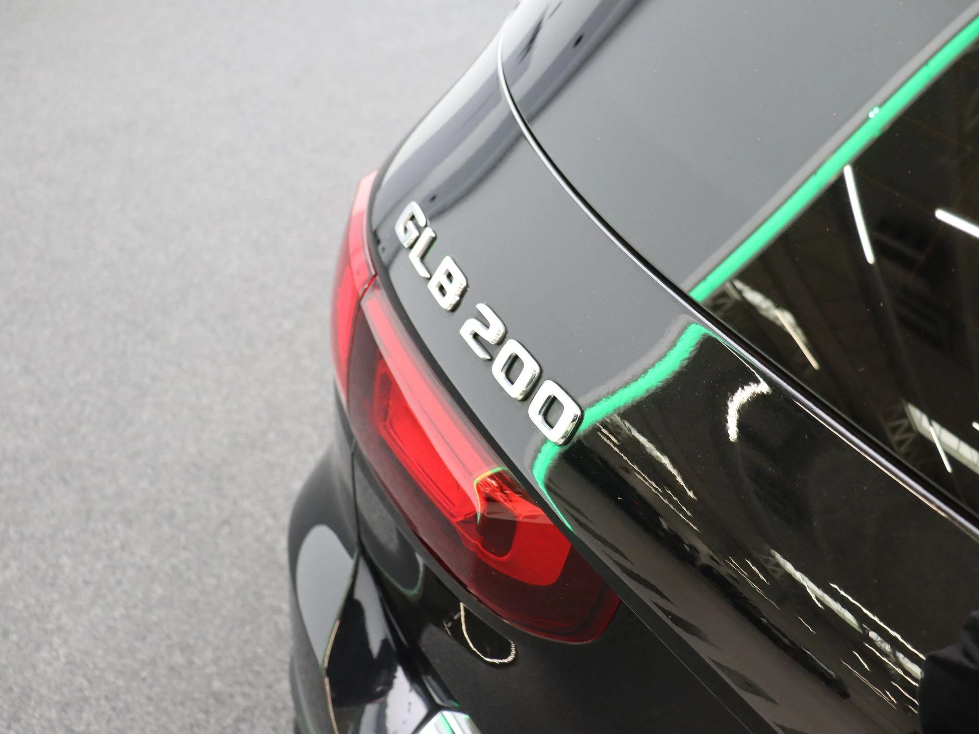 Mercedes-Benz GLB 200 AMG LINE + PANORAMISCH DAK + CARPLAY + CAMERA +