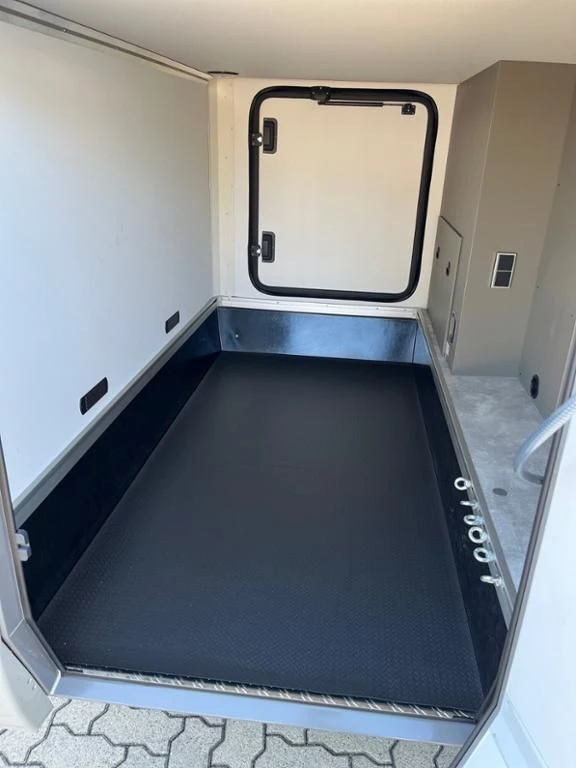 Hymer--image-19