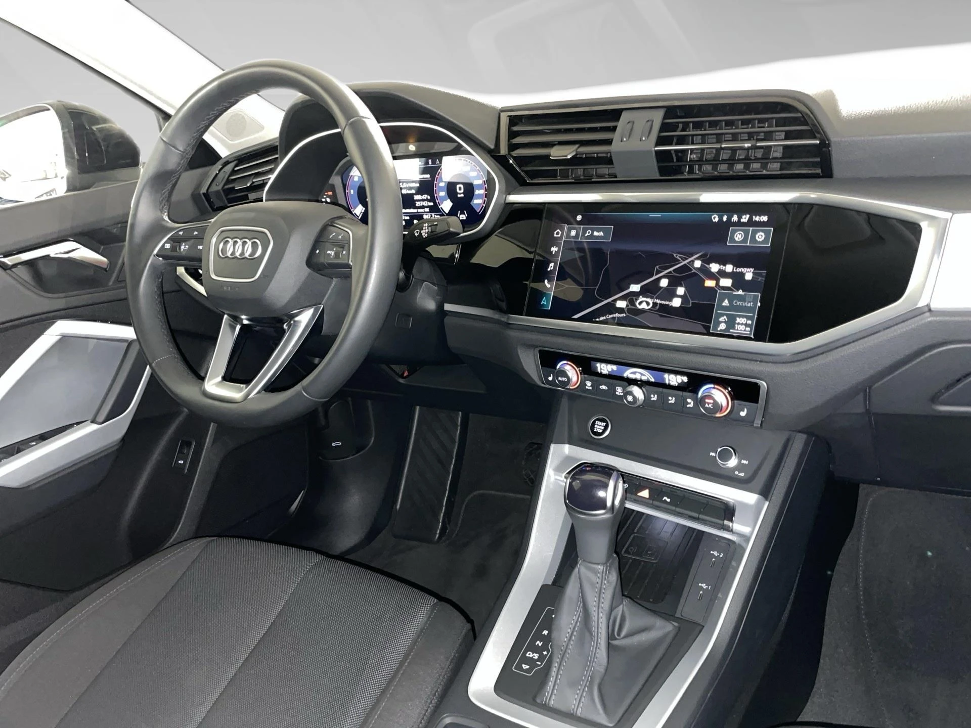 Audi-Q3-image-6