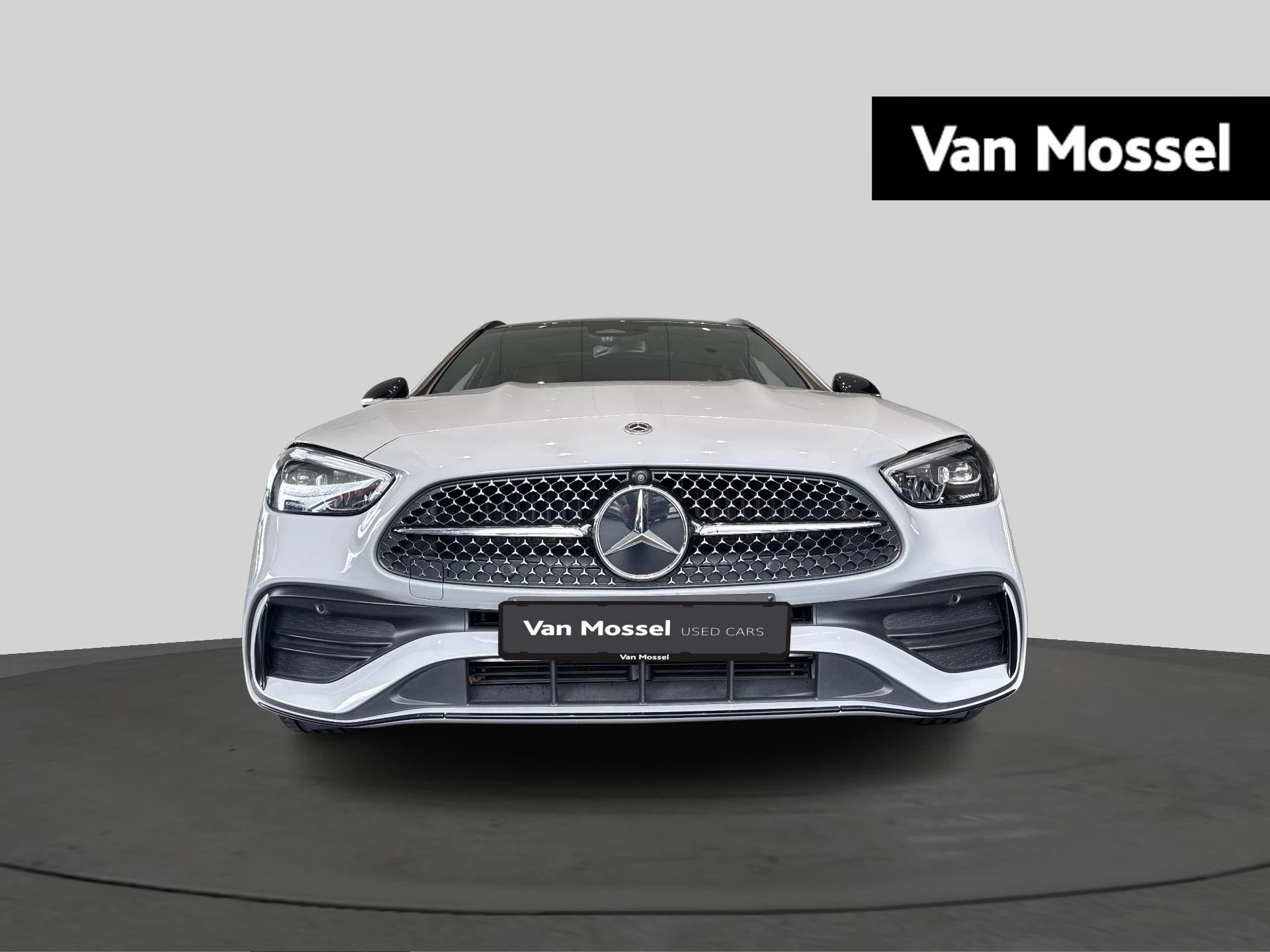 Mercedes-Benz-C-Klasse-image-1