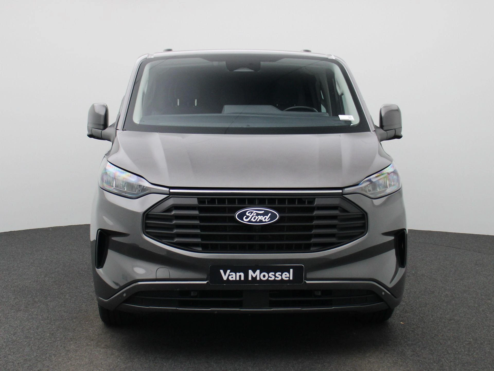 Ford-Transit Custom-image-2