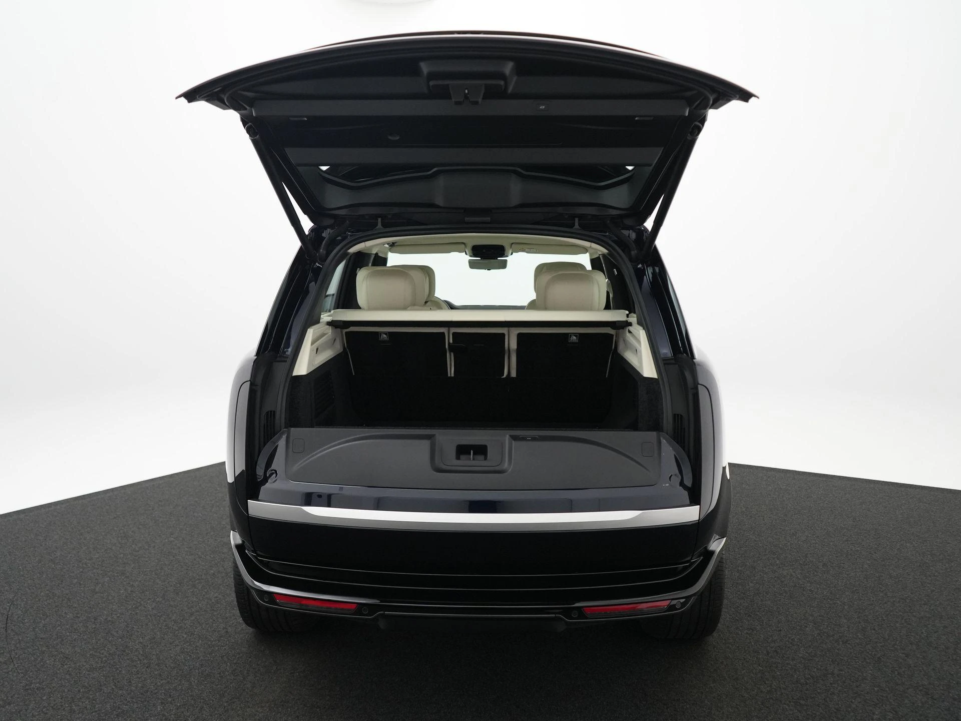 Land Rover-Range Rover-image-67