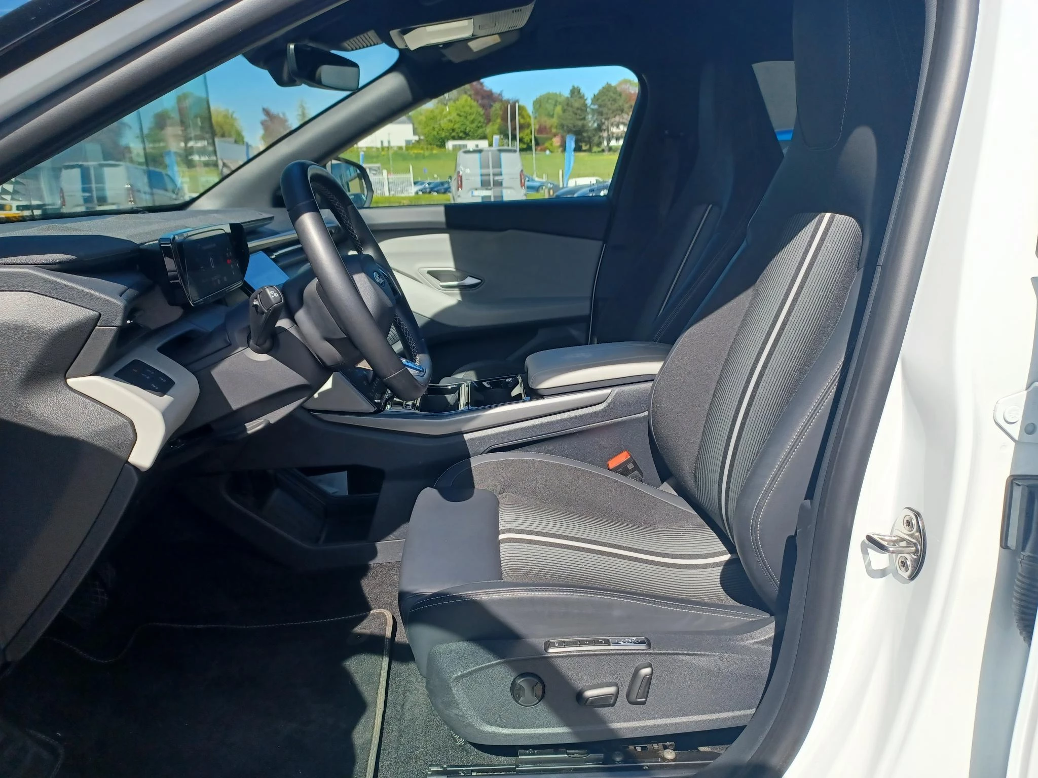 Ford Capri Extended Range RWD - Driver Assist - Head Up