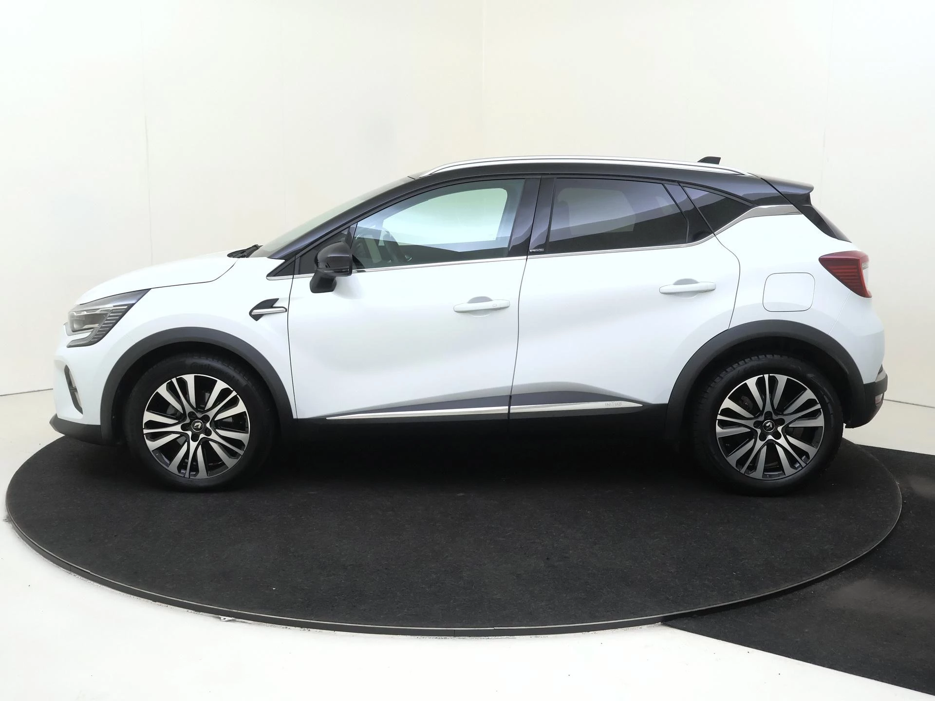 Renault-Captur-image-7