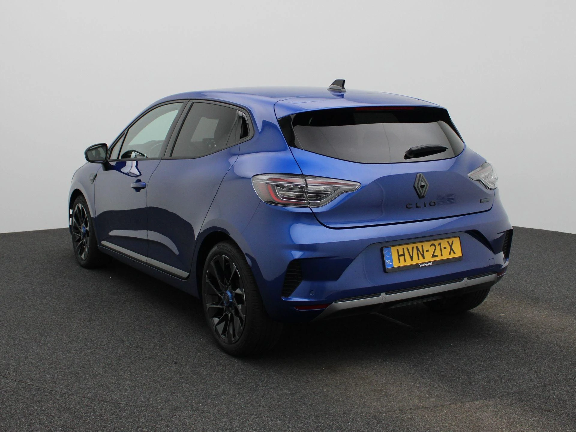 Renault-Clio-image-1