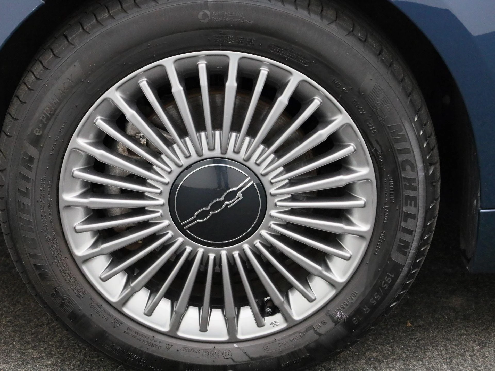 Fiat-500C-image-12