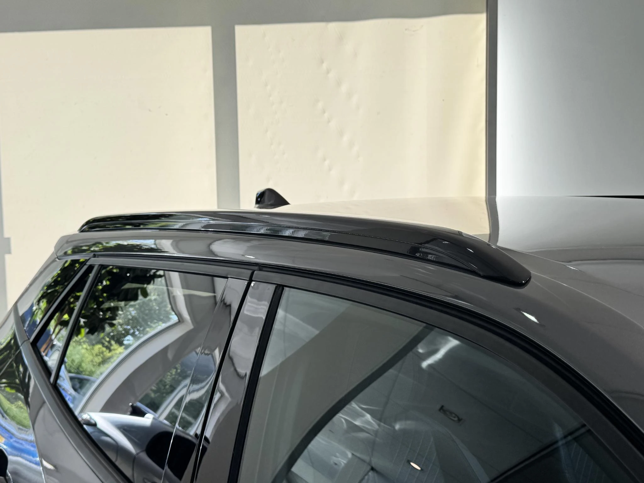 Peugeot e-2008 EV Allure Avantage 54 kWh