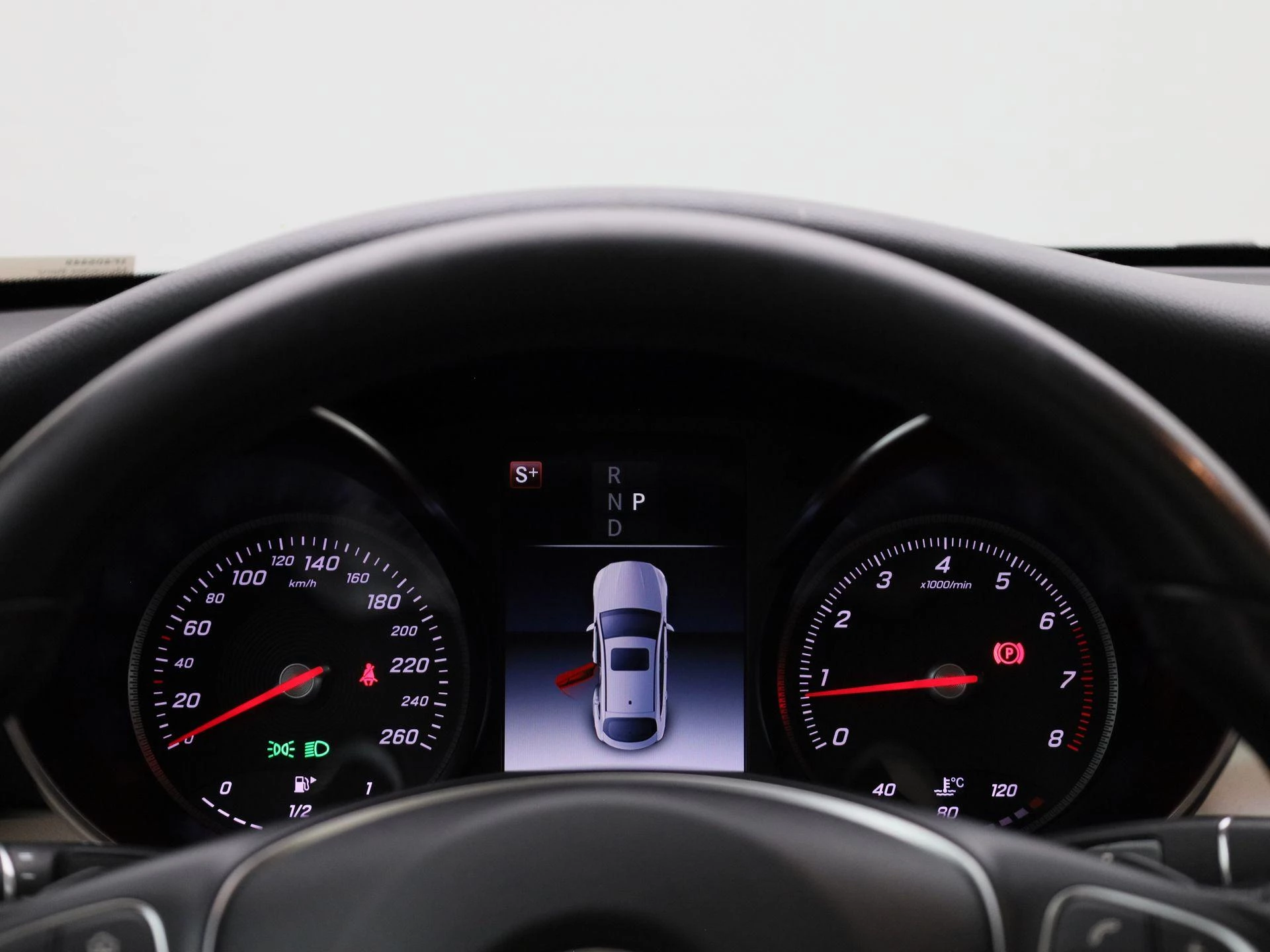 Mercedes-Benz-GLC-image-7