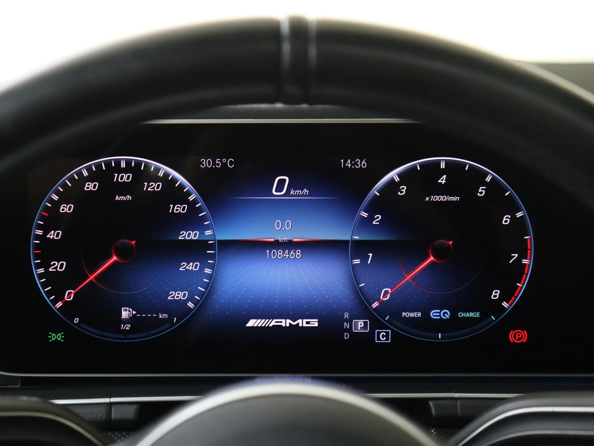 Mercedes-Benz-GLE-image-17