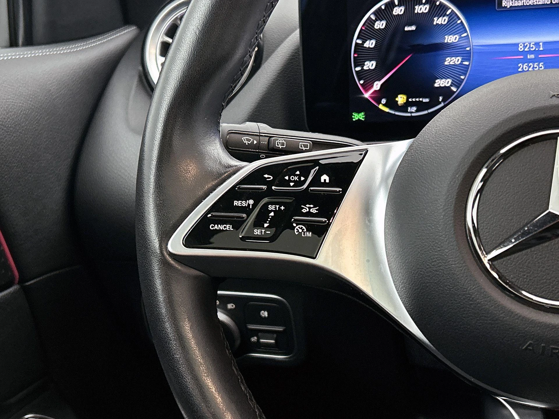 Mercedes-Benz-GLA-image-5