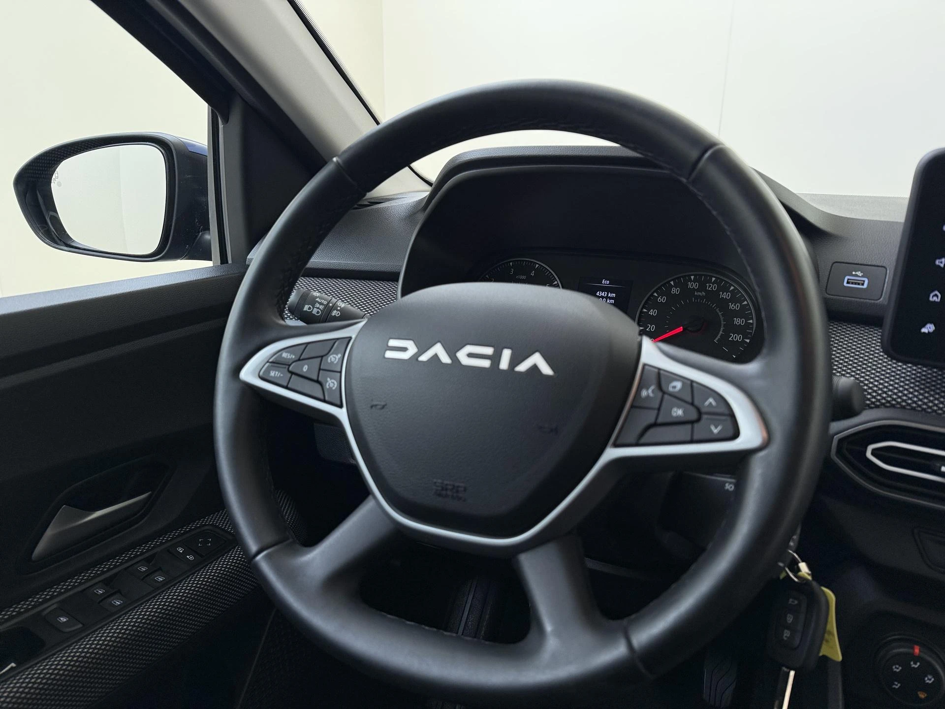 Dacia-Sandero-image-9