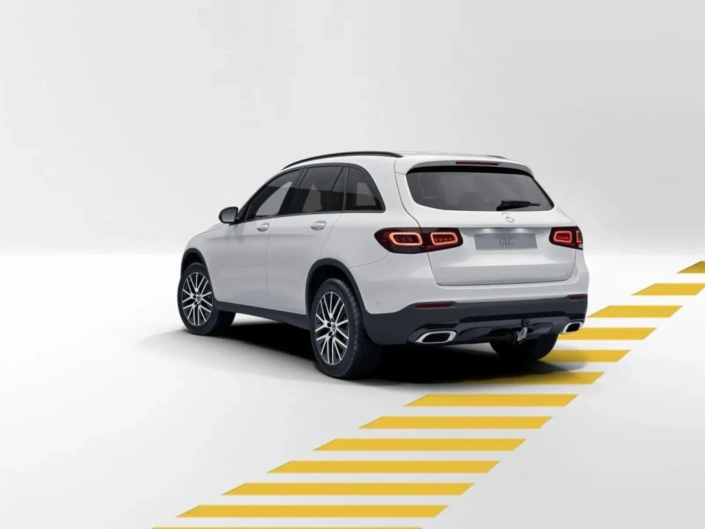Mercedes-Benz-GLC 200 d-image-4