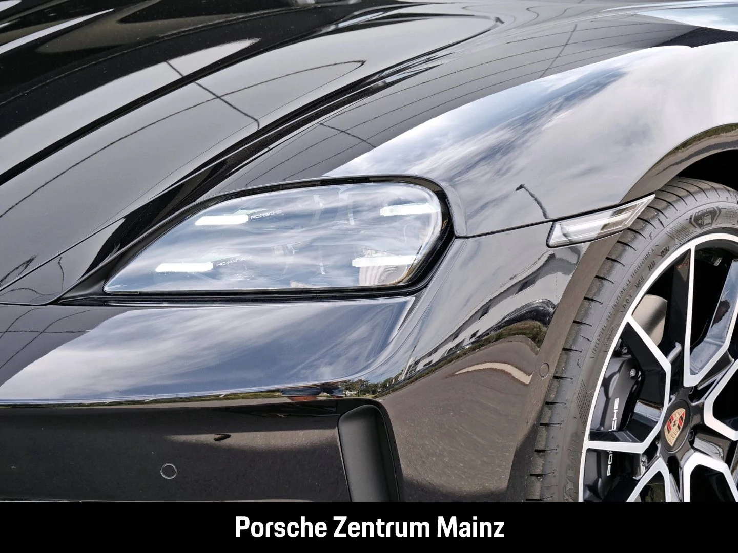 Porsche-Taycan-image-9