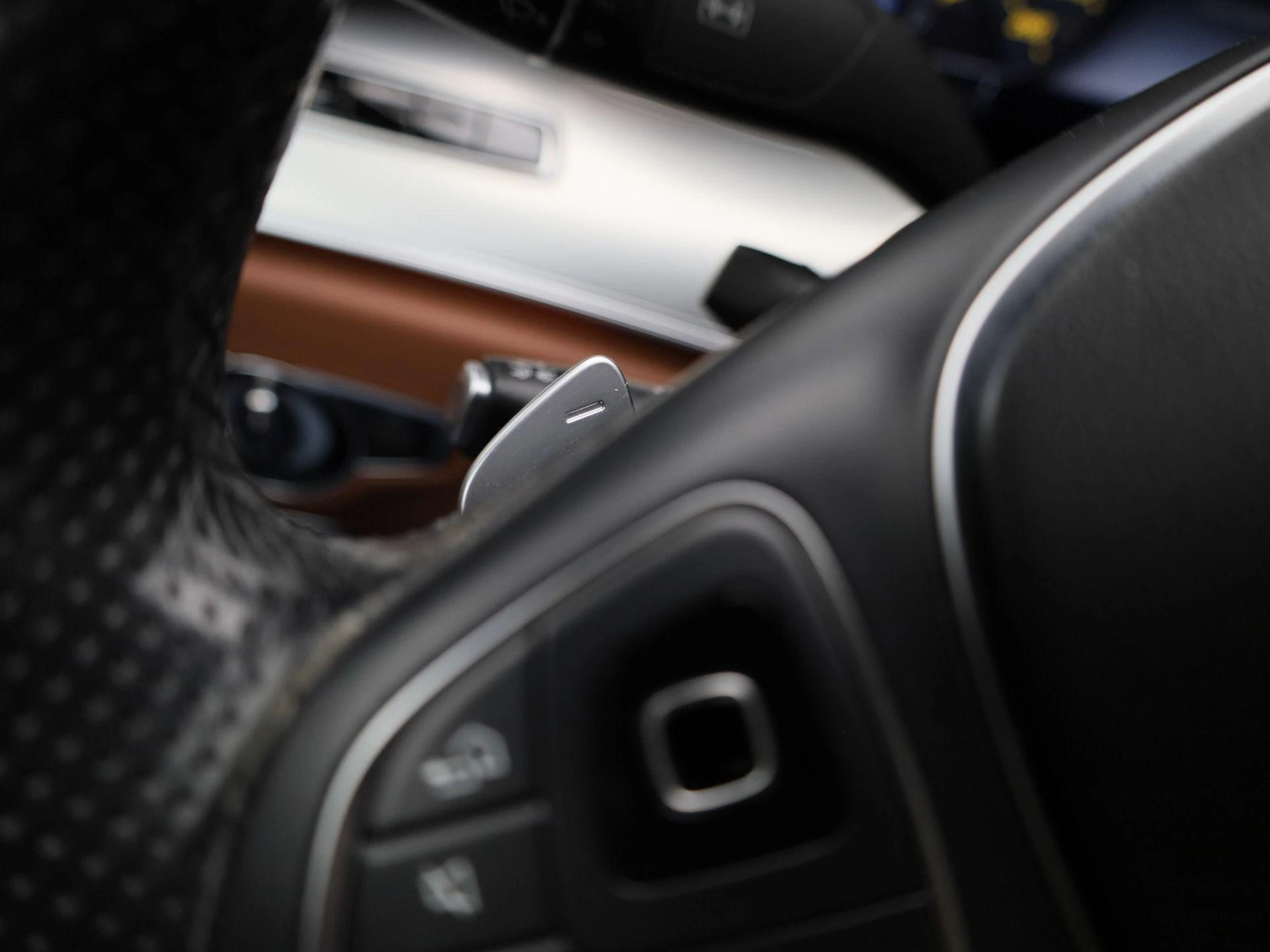 Mercedes-Benz-E-Klasse-image-22