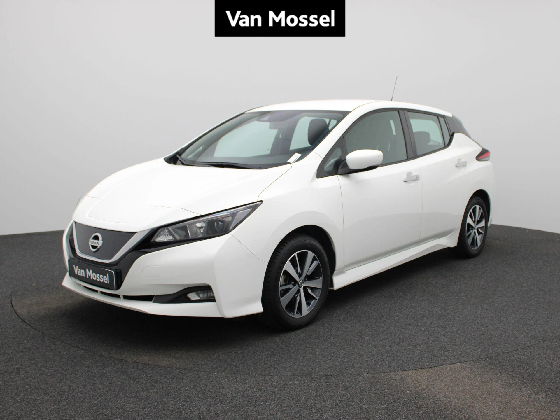 Nissan-Leaf-image-0