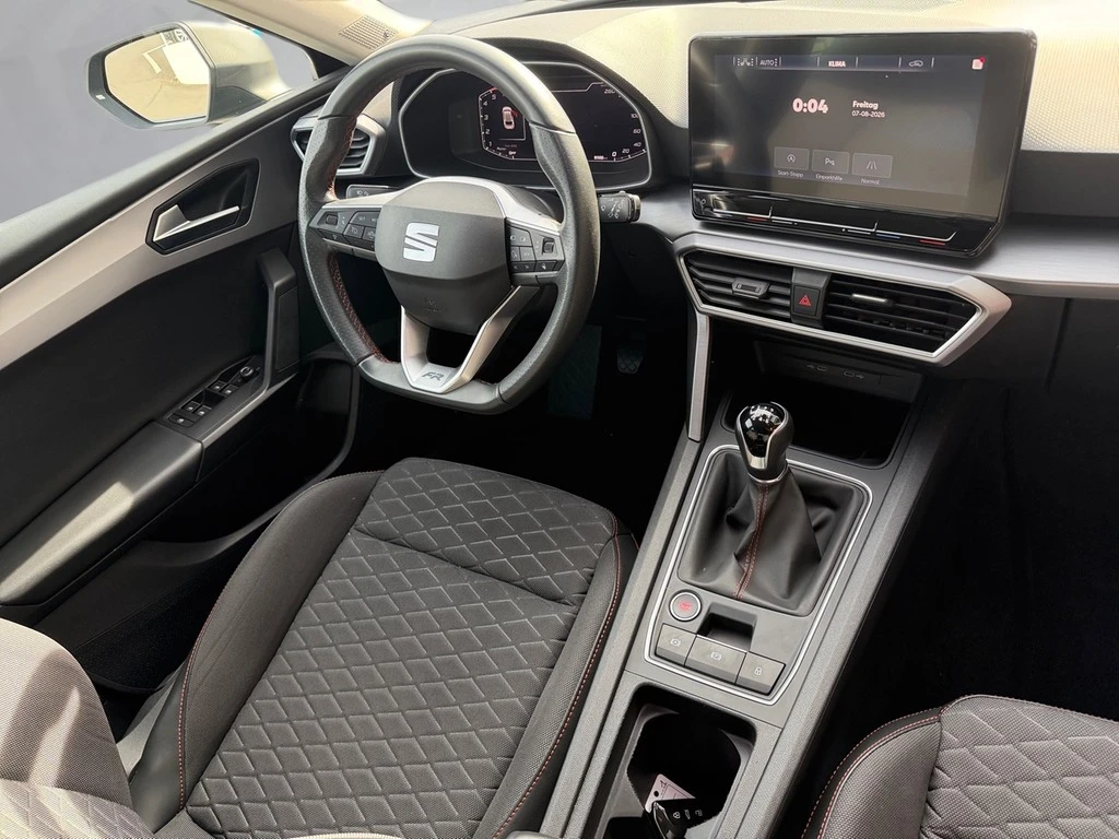 SEAT-Leon-image-11