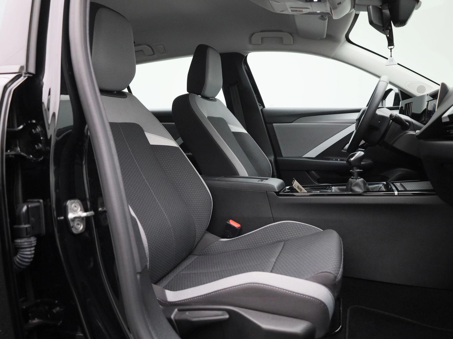 Opel-Astra-image-30