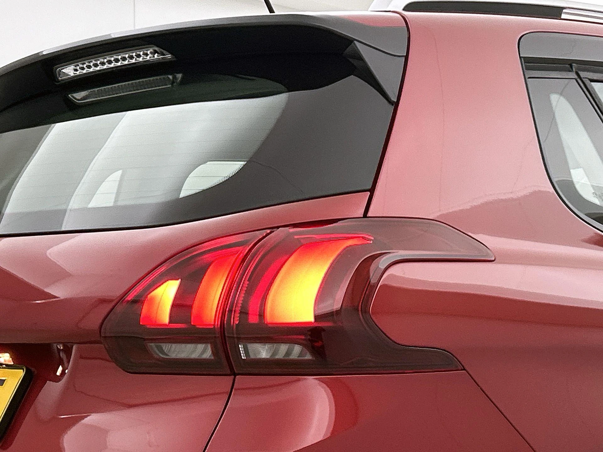 Peugeot-2008-image-17