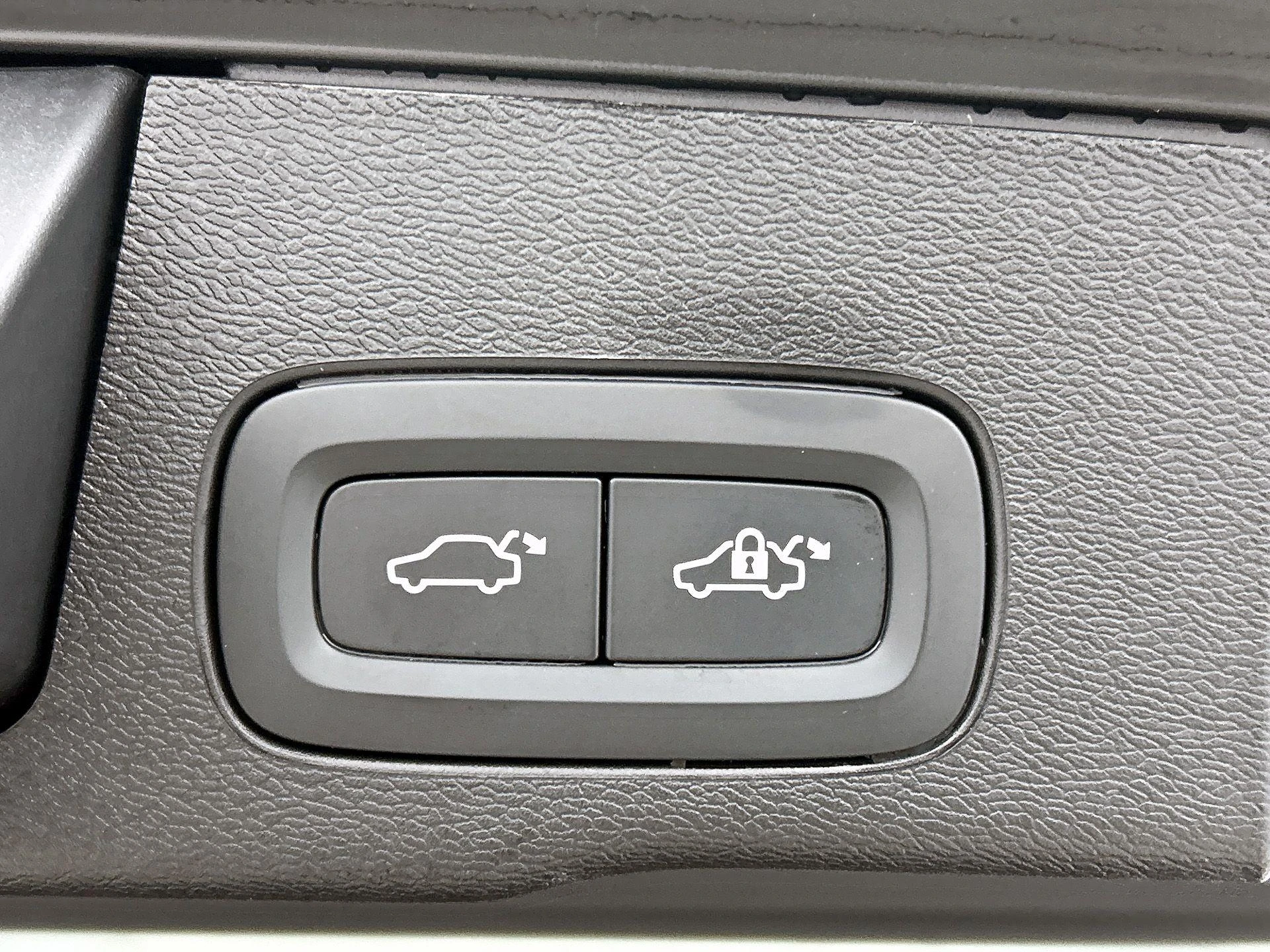 Volvo-XC60-image-26