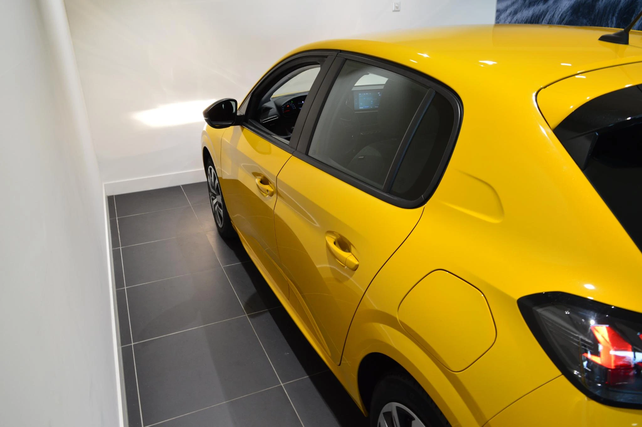 Peugeot-208-image-17