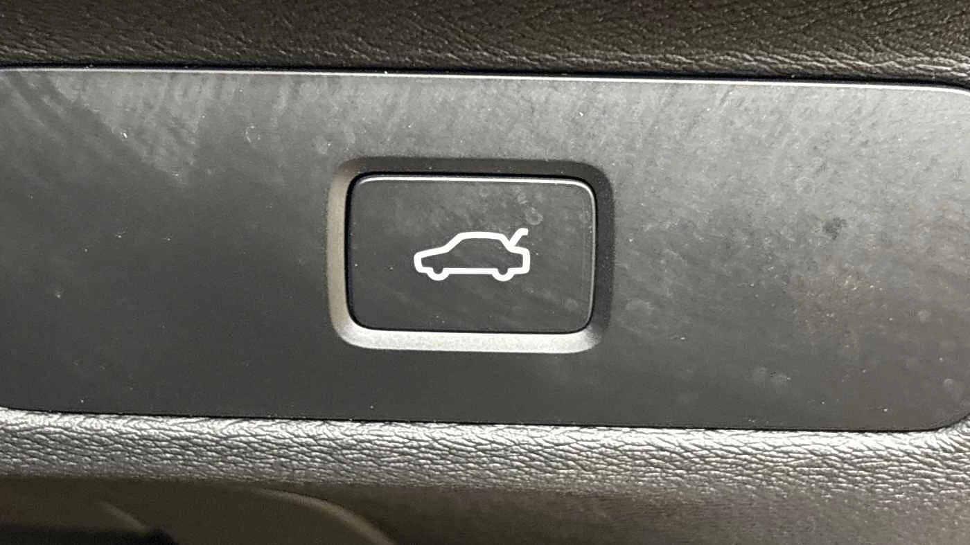 Volvo-XC90-image-25