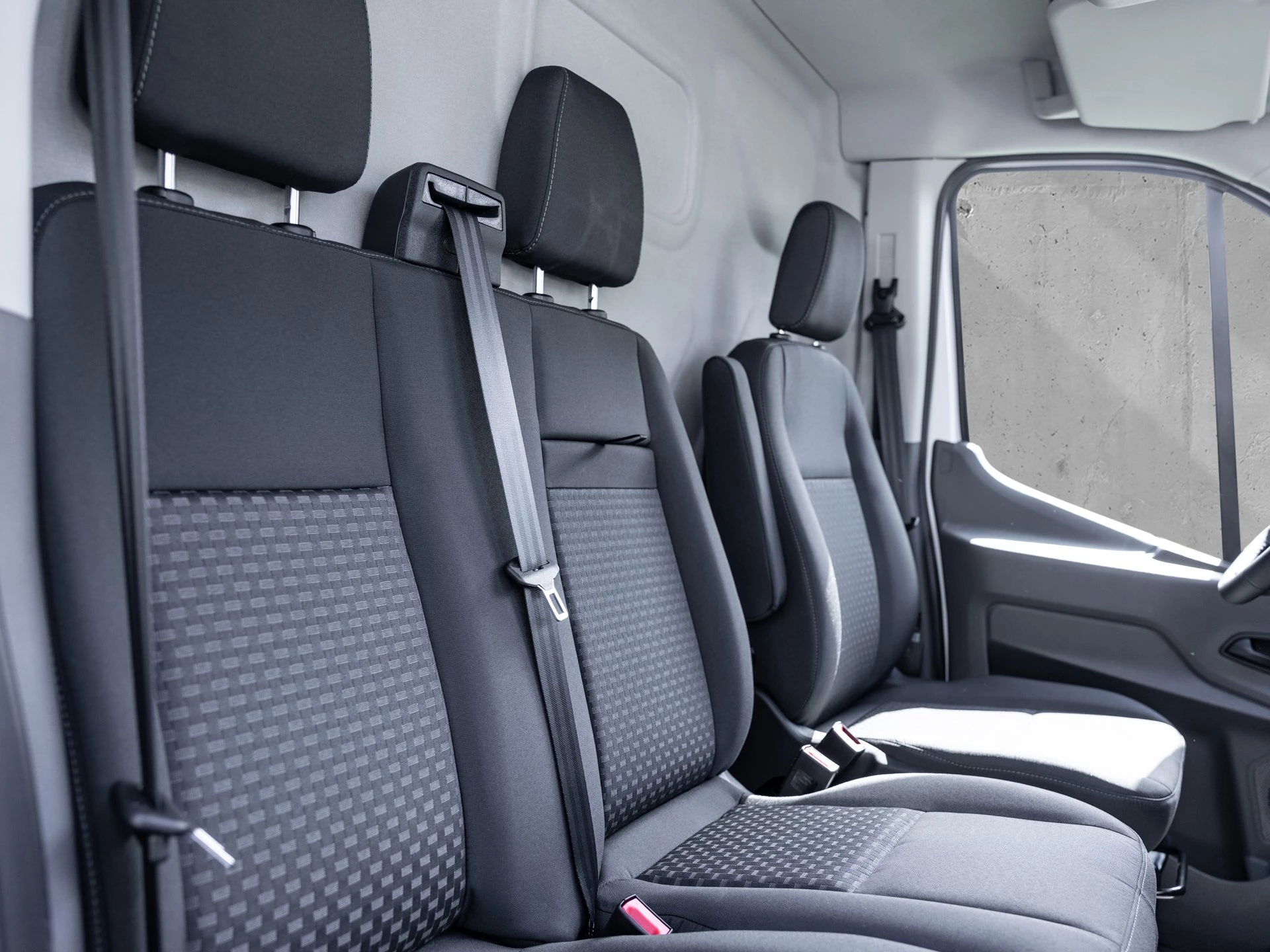 Ford-Transit-image-5