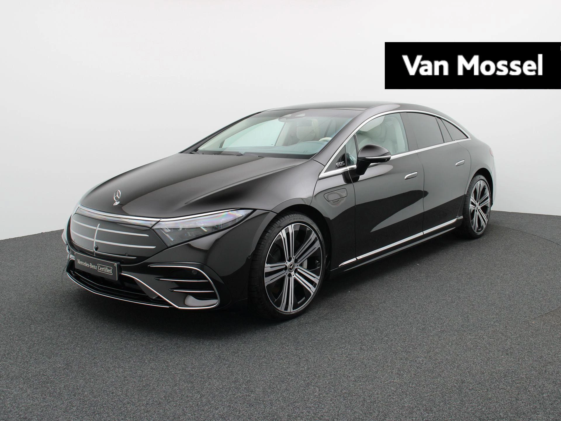 Mercedes-Benz-EQS-image-0