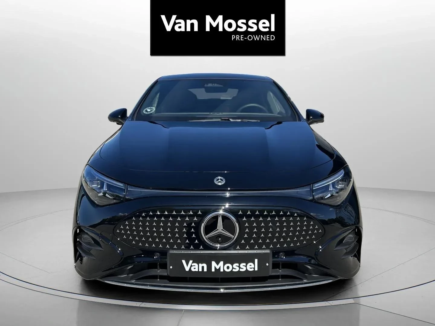 Mercedes-Benz-CLA-image-1