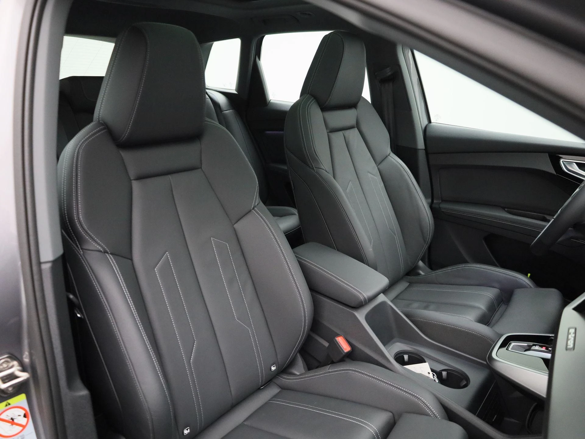 Audi-Q4 e-tron-image-44