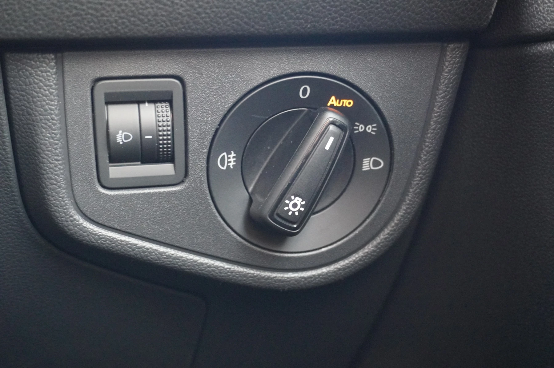 Volkswagen-Polo-image-32