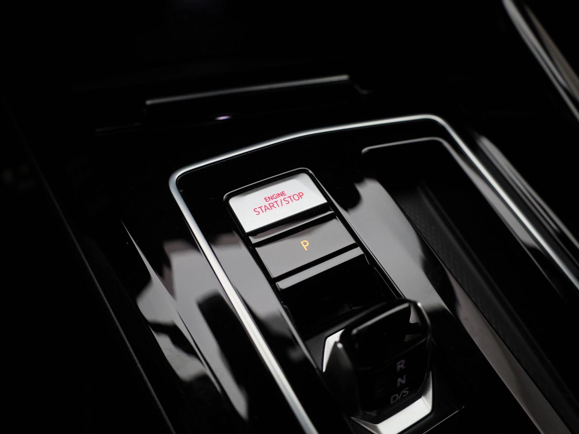 Volkswagen-Golf-image-30