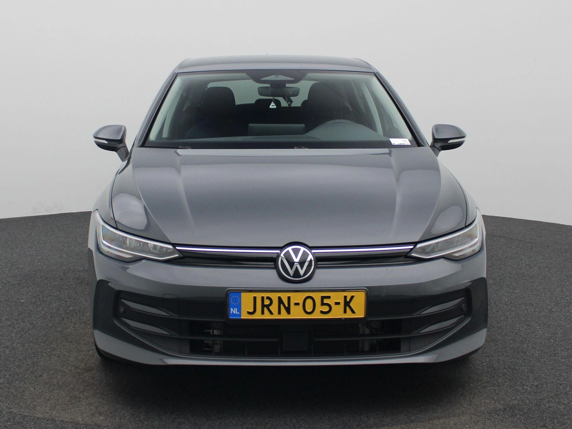 Volkswagen-Golf-image-2