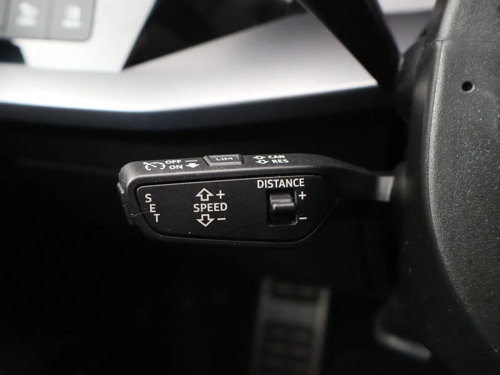 Audi A3 Sportback Business Edition 35TFSI 2XS line 150PK *AUTOMAAT*SPORTZETELS*CAMERA*PDC*NAVI*ACC*...*