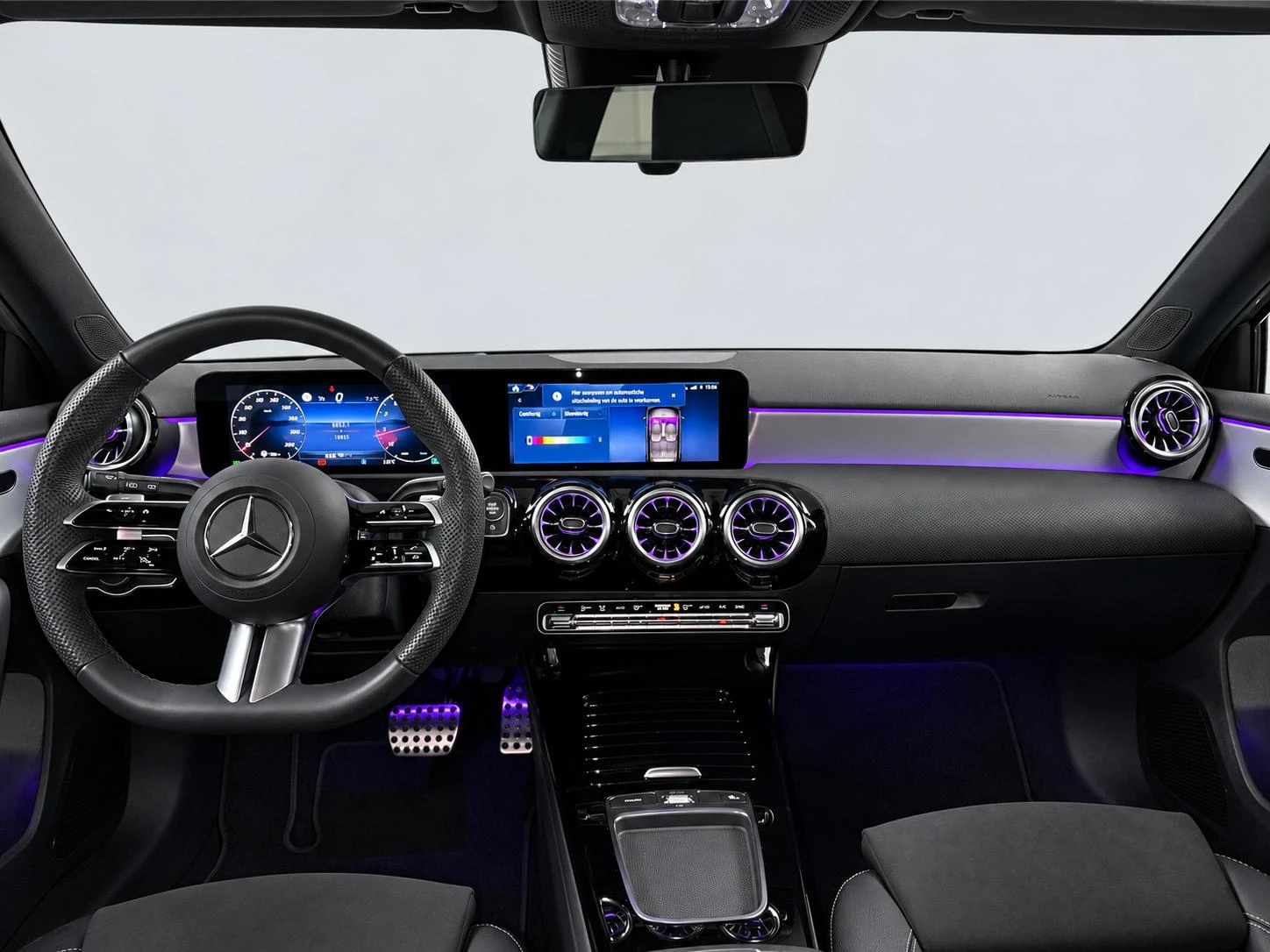Mercedes-Benz-A-Klasse-image-10